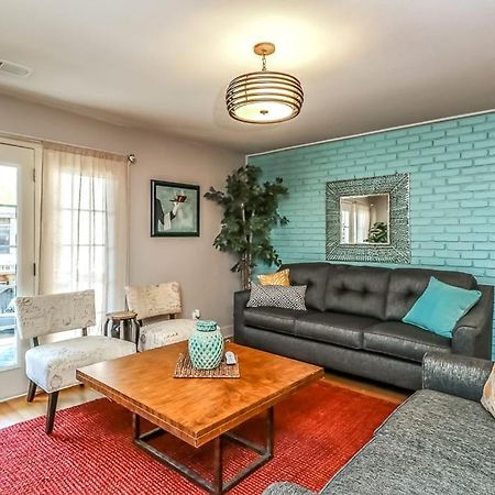Villa Amazing Locale 2Kingbr 1Bth à Kansas City Extérieur photo