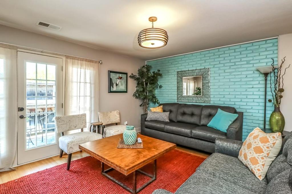 Villa Amazing Locale 2Kingbr 1Bth à Kansas City Extérieur photo